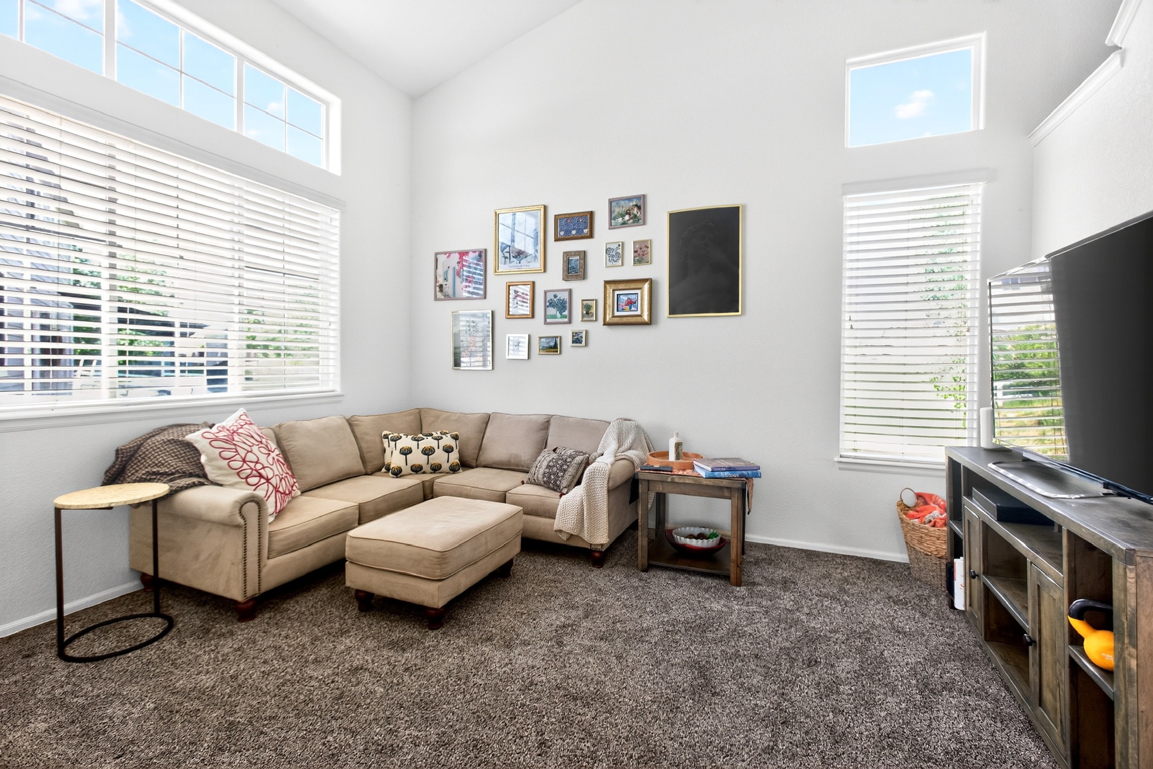 HDR real estate exterior photography